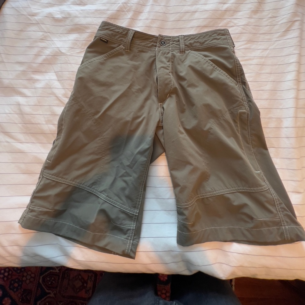 Kuhl shorts size 32